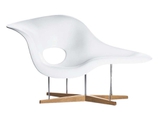 Кресло Eames Style La Chaise белое